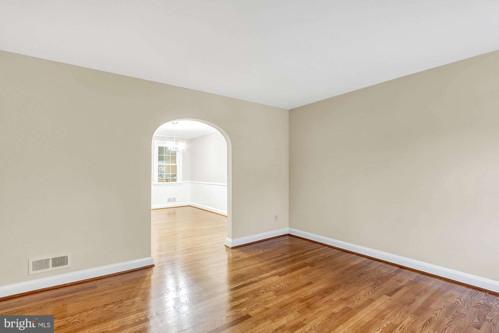 1629 Hardwick Road Baltimore, MD 21286 - Photo 4 of 22 Arched entry from Living Rm to Dining Rm