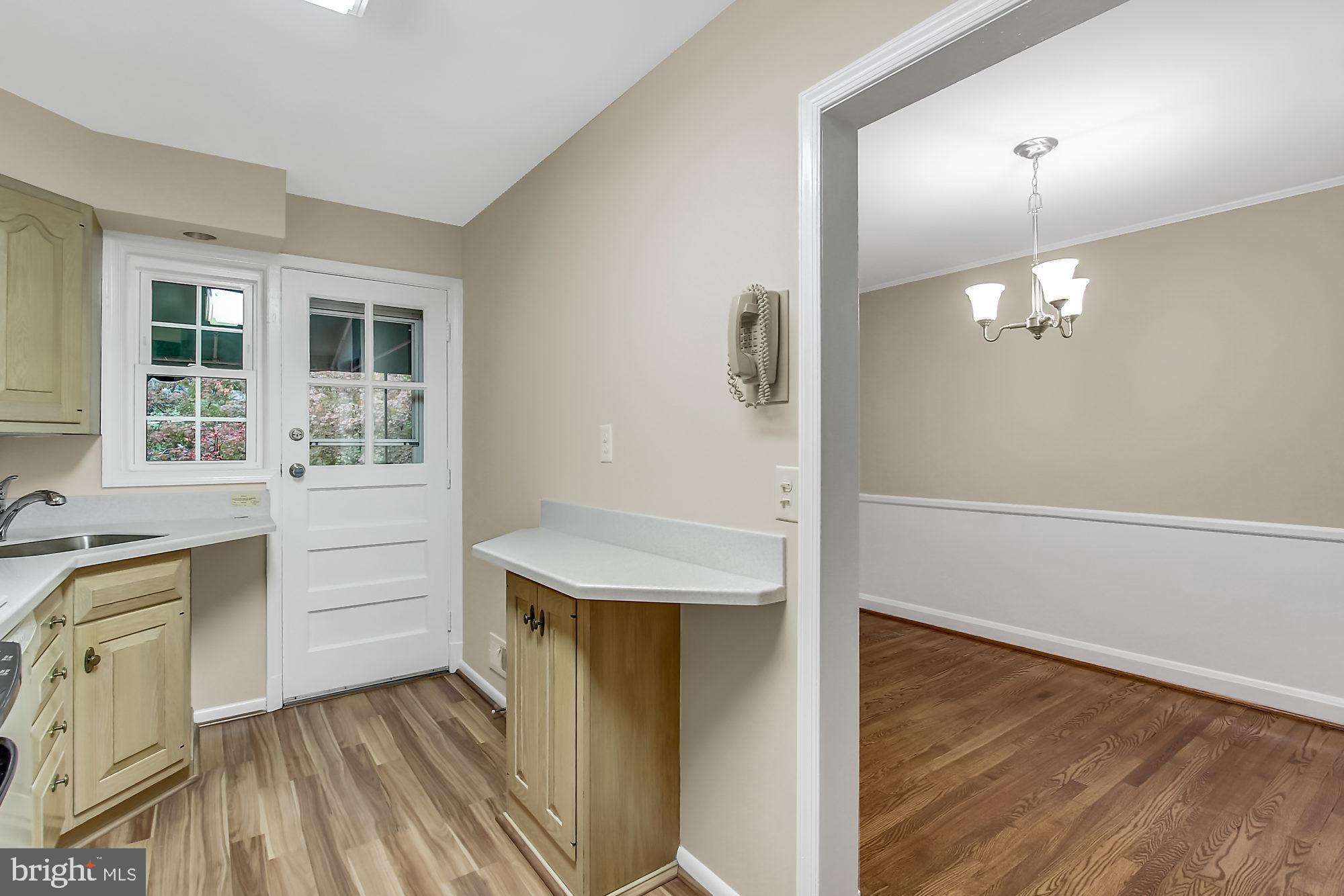 1629 Hardwick Road Baltimore, MD 21286 - Photo 10 of 22 Access to spacious deck & yard