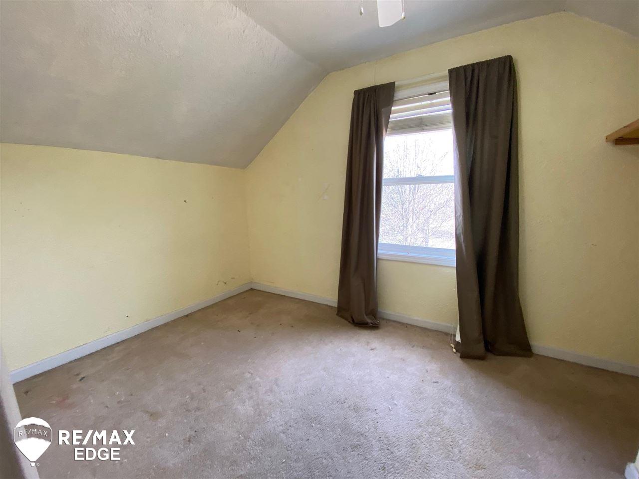13555 Webster Road Bath, MI 48808 - Photo 9 of 16 50067373-8.JPG