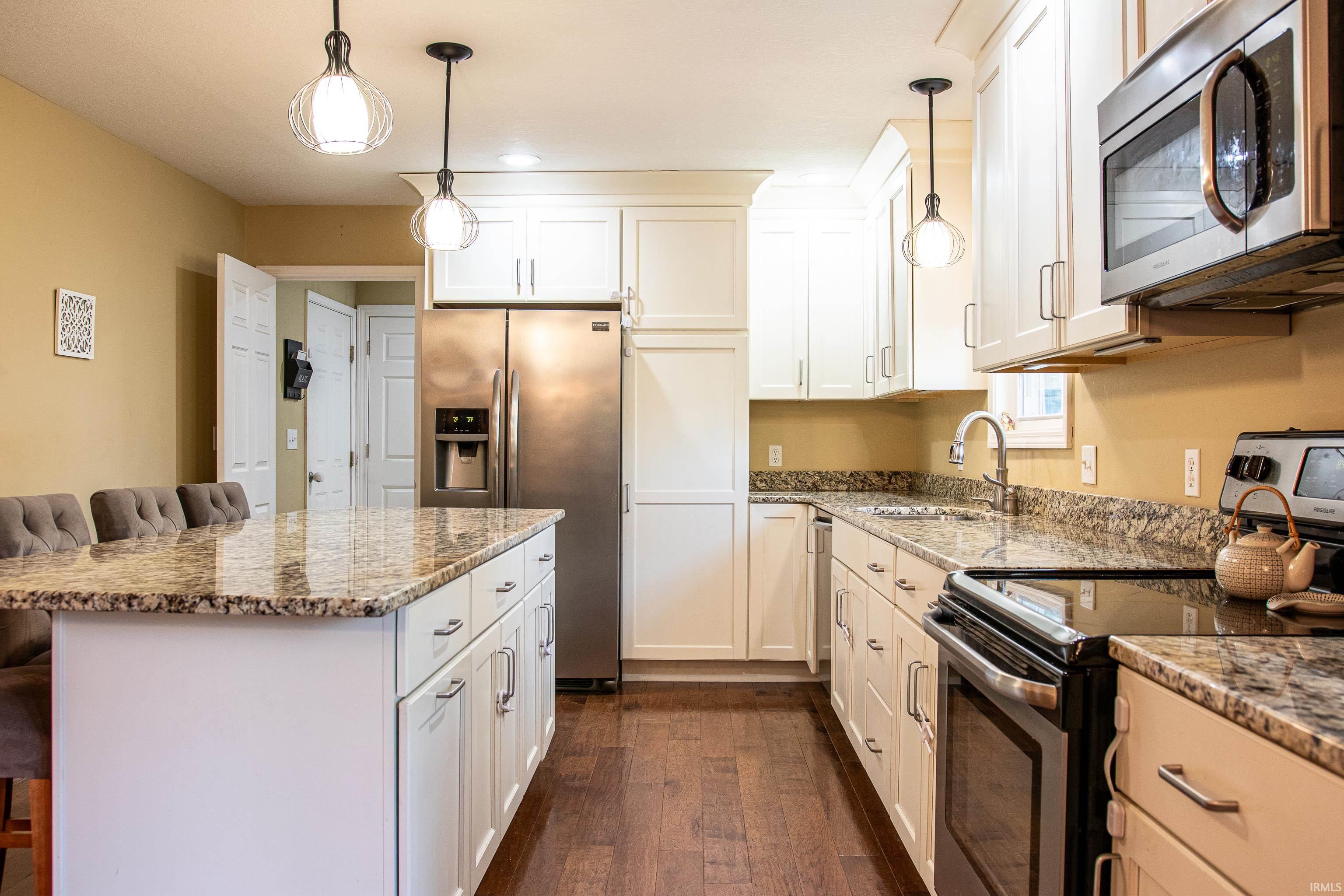 905 Pheasant Court Vincennes, IN 47591 - Photo 9 of 29