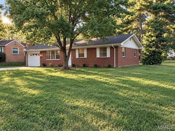 $189,000 | 617 Portland Avenue, Belleville, IL 62220