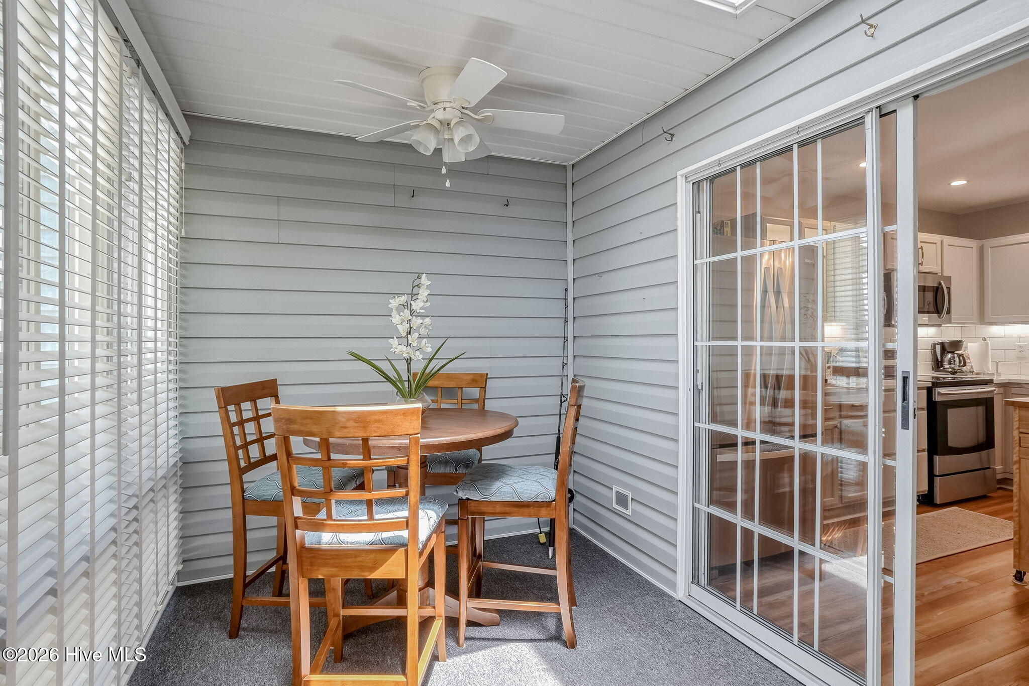 303 Barbour Road, Unit 503 Morehead City, NC 28557 - Photo 17 of 32 12-web-or-mls-chadwick-visuals-303-barbo