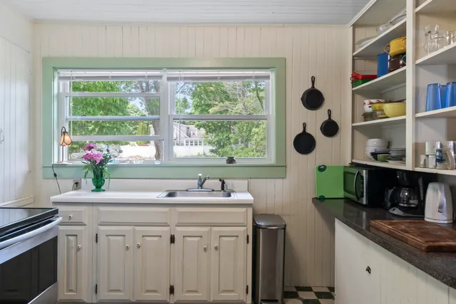 $2,999,000 | 4 Hamlin Place, York, ME 03909