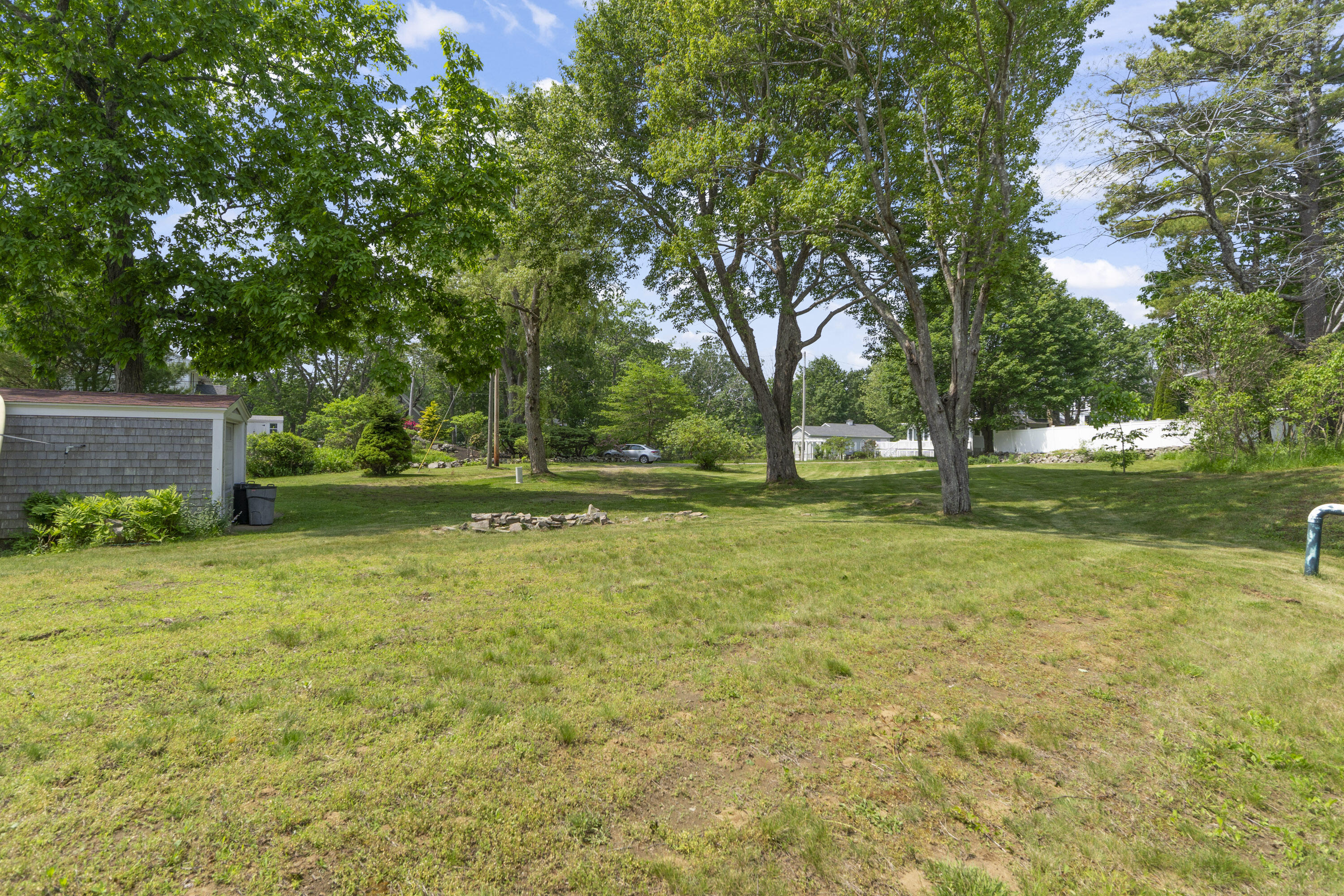 4 Hamlin Place York, ME 03909 - Photo 5 of 63 4 Hamlin Place, York