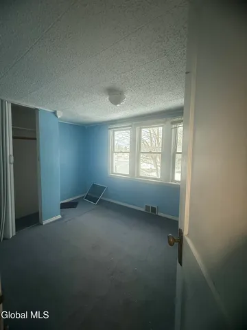 $174,999 | 169 Schoolhouse Road, Guilderland, NY 12203