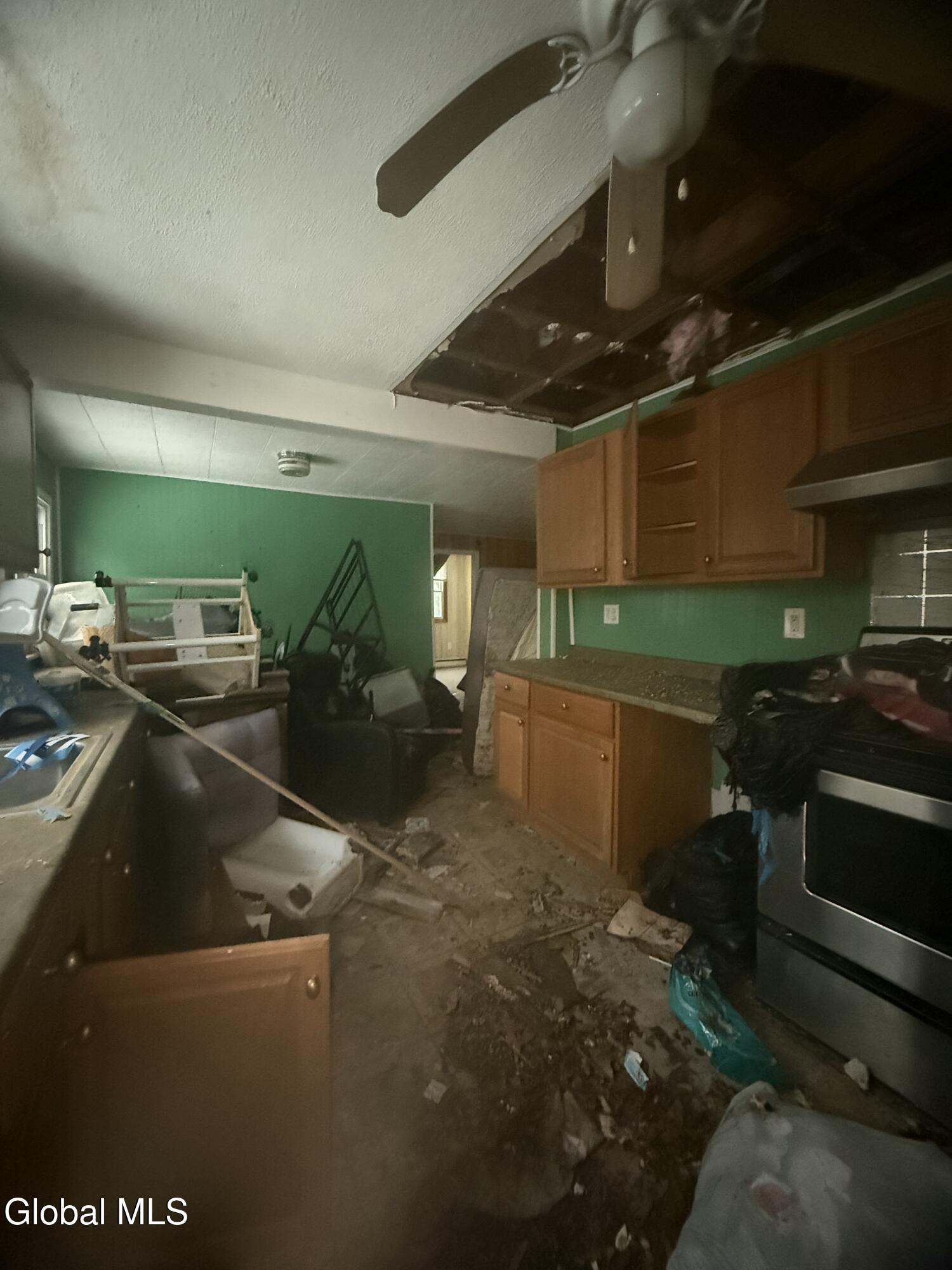 169 Schoolhouse Road Guilderland, NY 12203 - Photo 6 of 32 IMG_6482