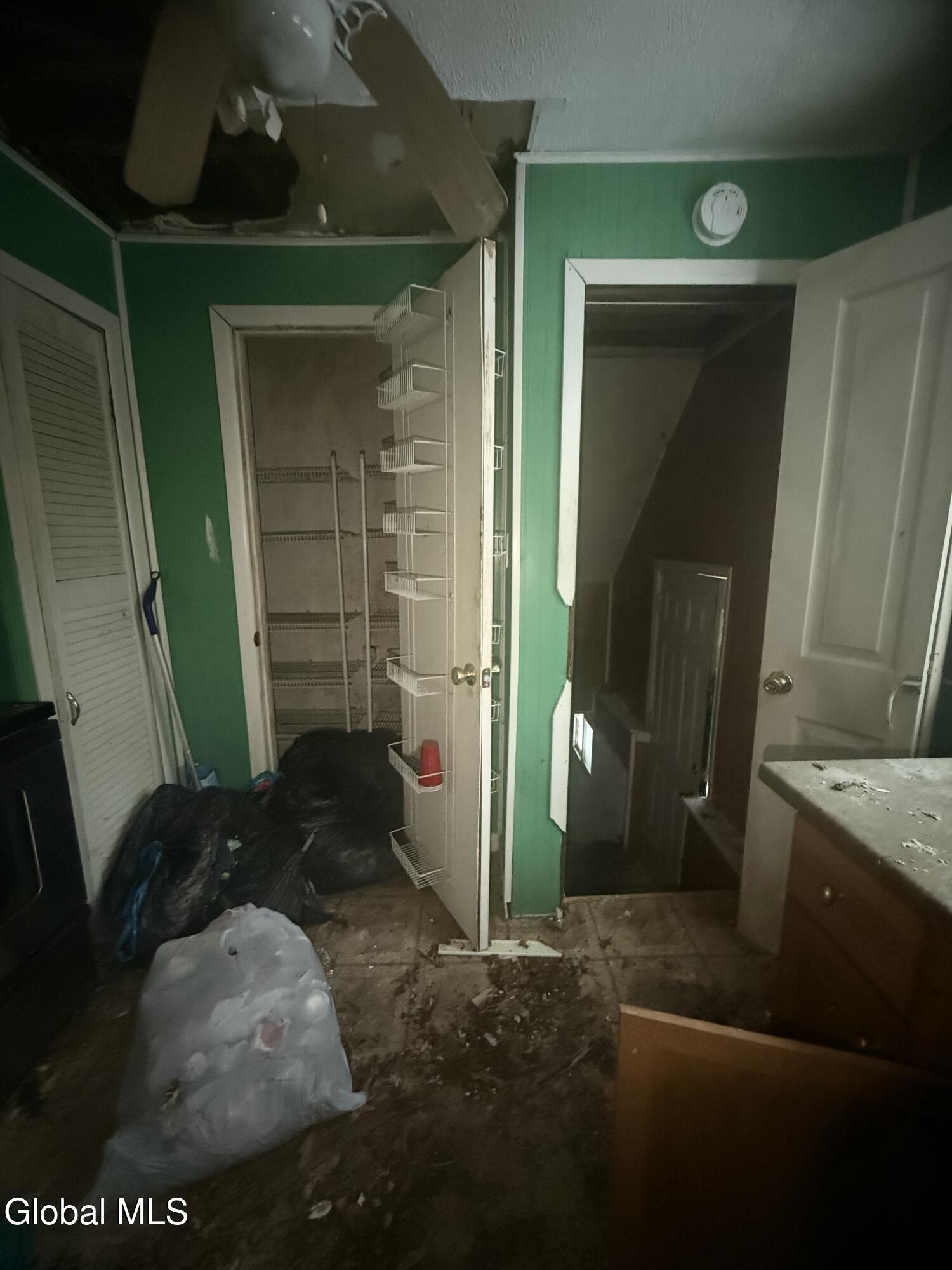 169 Schoolhouse Road Guilderland, NY 12203 - Photo 7 of 32 IMG_6557