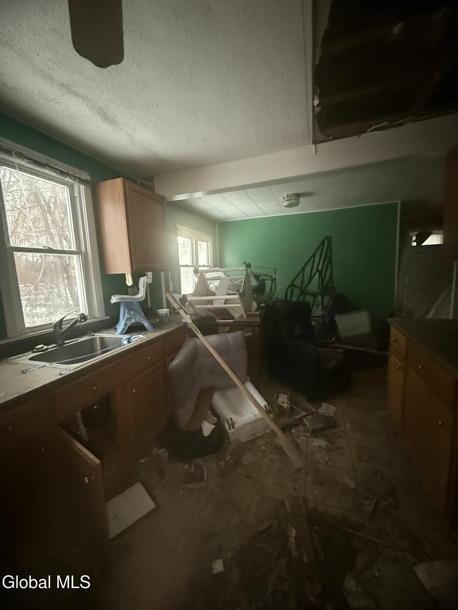 169 Schoolhouse Road Guilderland, NY 12203 - Photo 10 of 32 IMG_6485