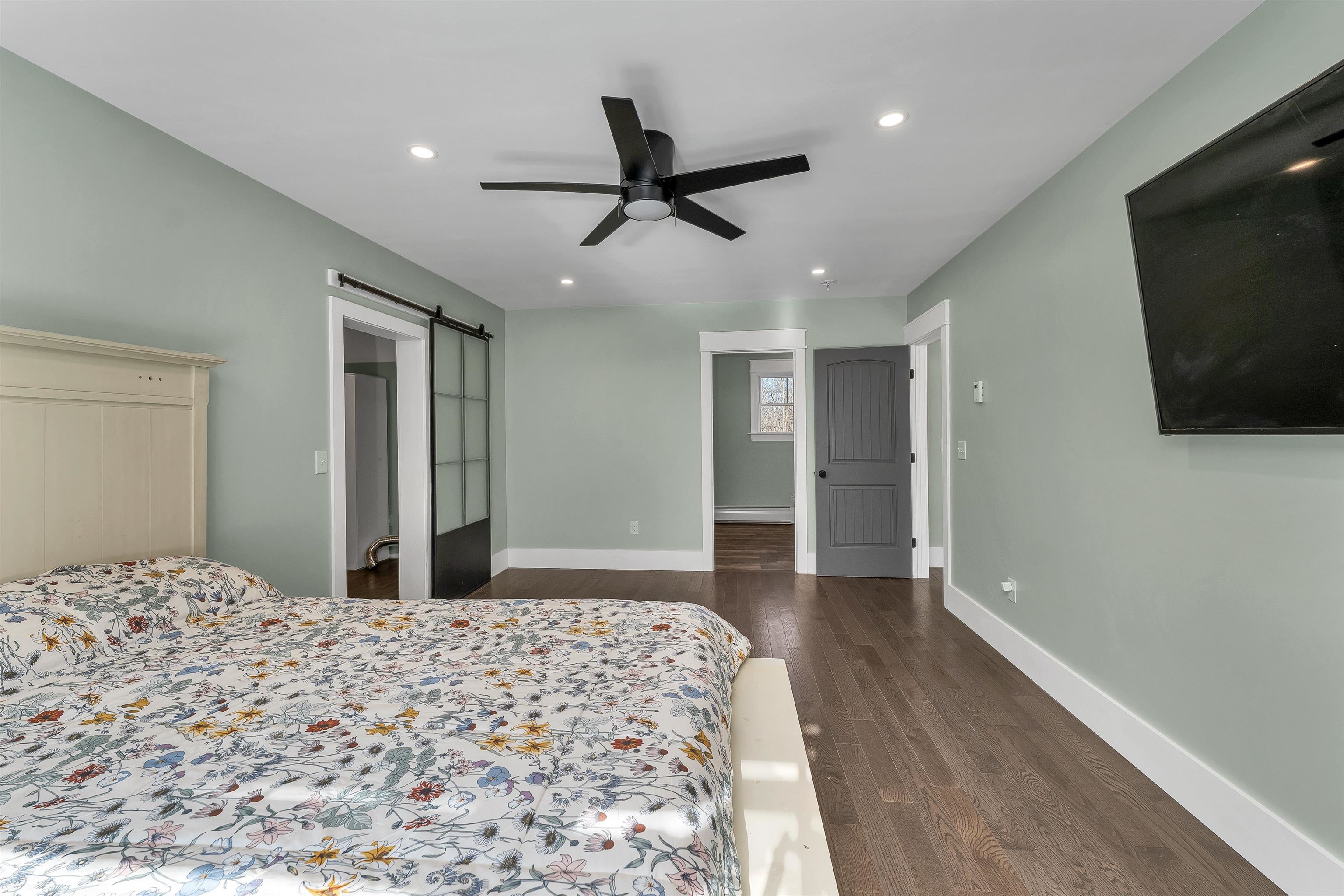 54 Dutile Road Belmont, NH 03220 - Photo 23 of 58