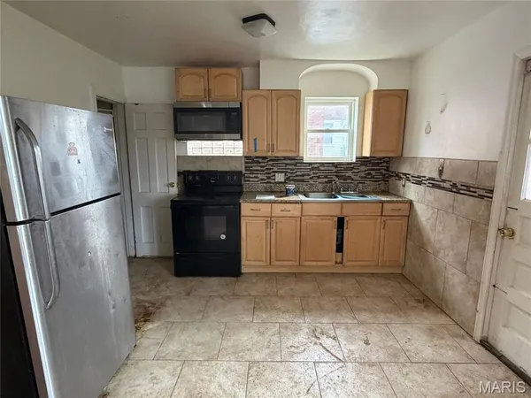 $40,000 | 8964 Mayfield Court, St. Louis, MO 63136