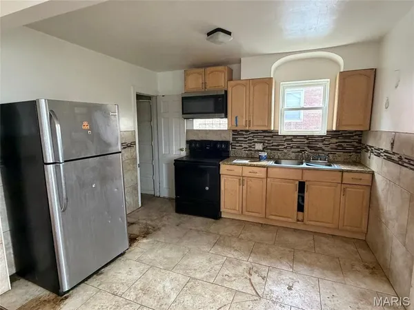 $40,000 | 8964 Mayfield Court, St. Louis, MO 63136