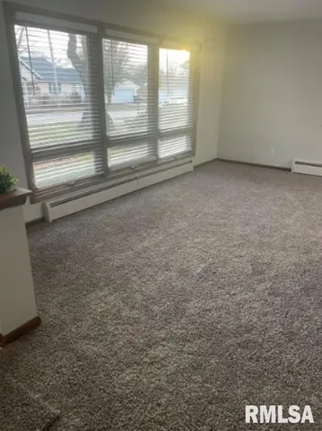 $1,695 | 1516 West 35th Street, Davenport, IA 52806