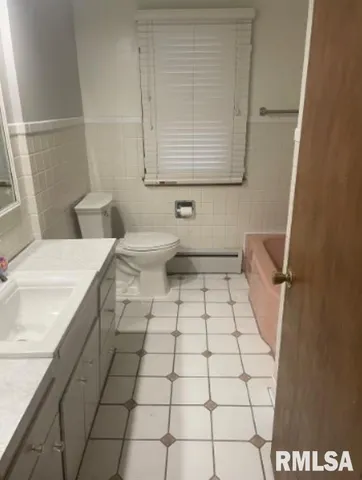 $1,695 | 1516 West 35th Street, Davenport, IA 52806