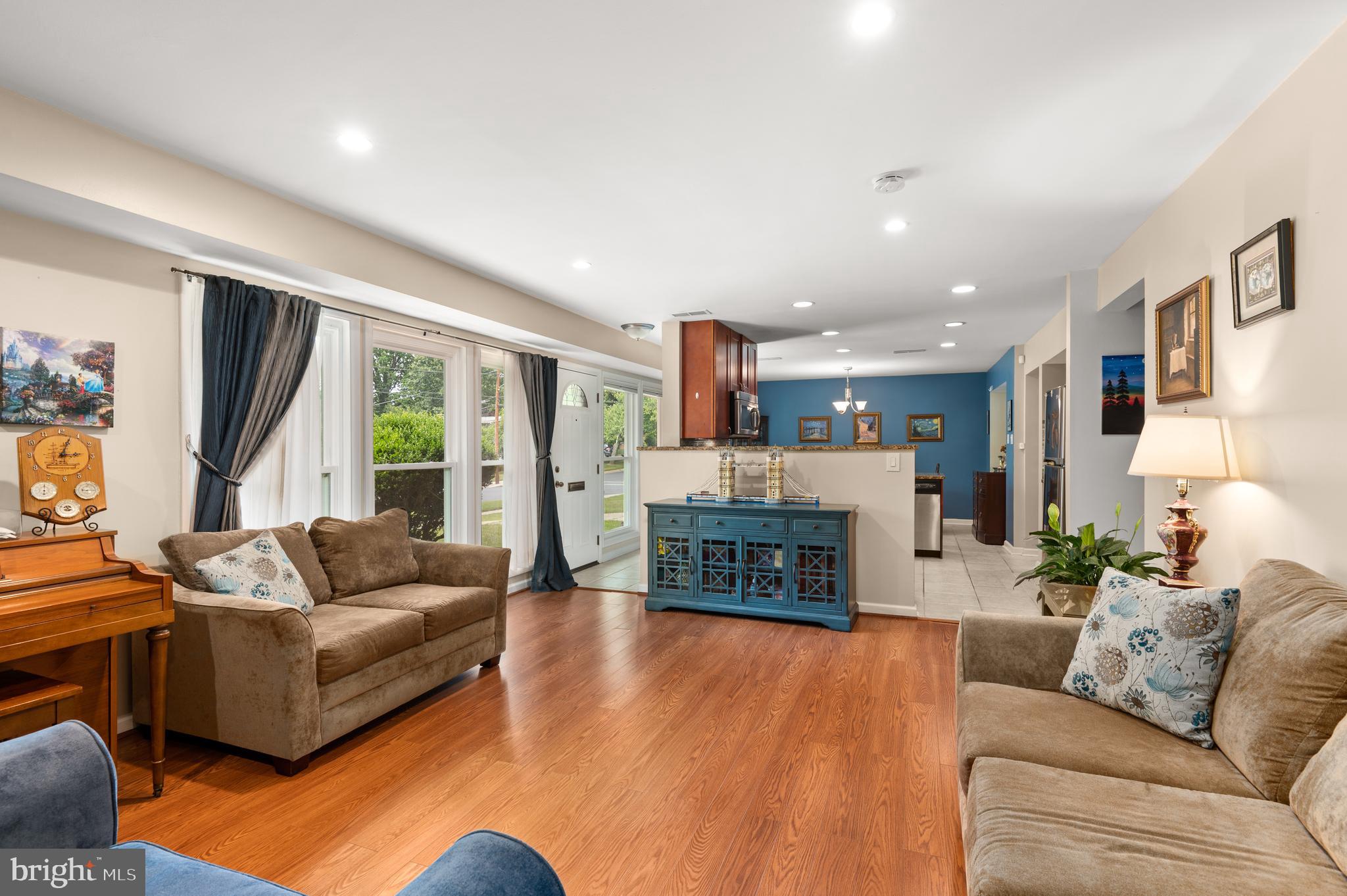 800 Hyde Road Silver Spring, MD 20902 - Photo 3 of 27 Gallery Image 3