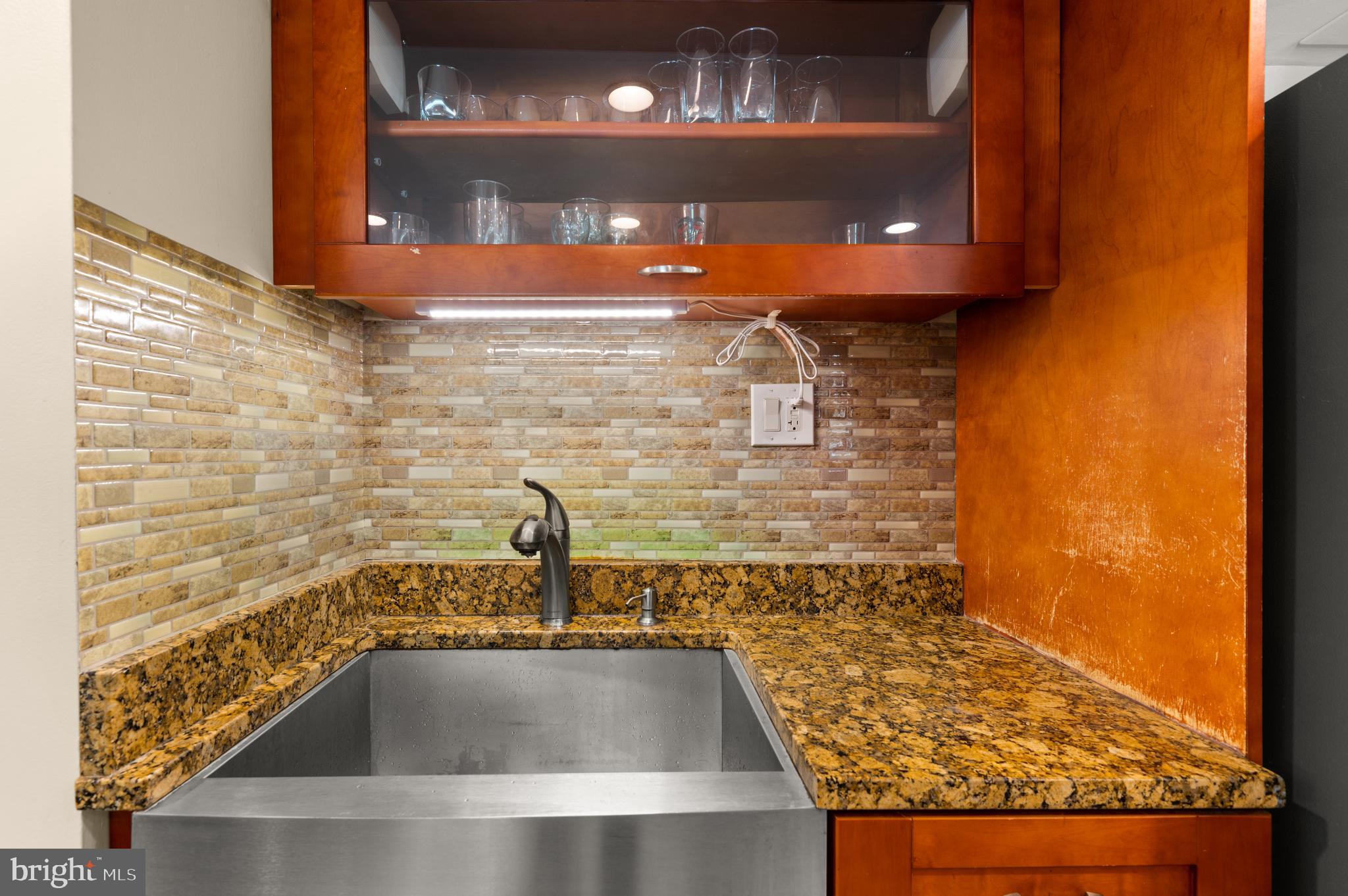 800 Hyde Road Silver Spring, MD 20902 - Photo 7 of 27 Gallery Image 7