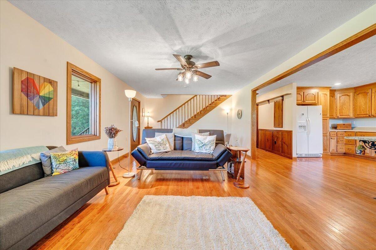 2275 Union School Road Southwest Willis, VA 24380 - Photo 17 of 86 15-MIB00179