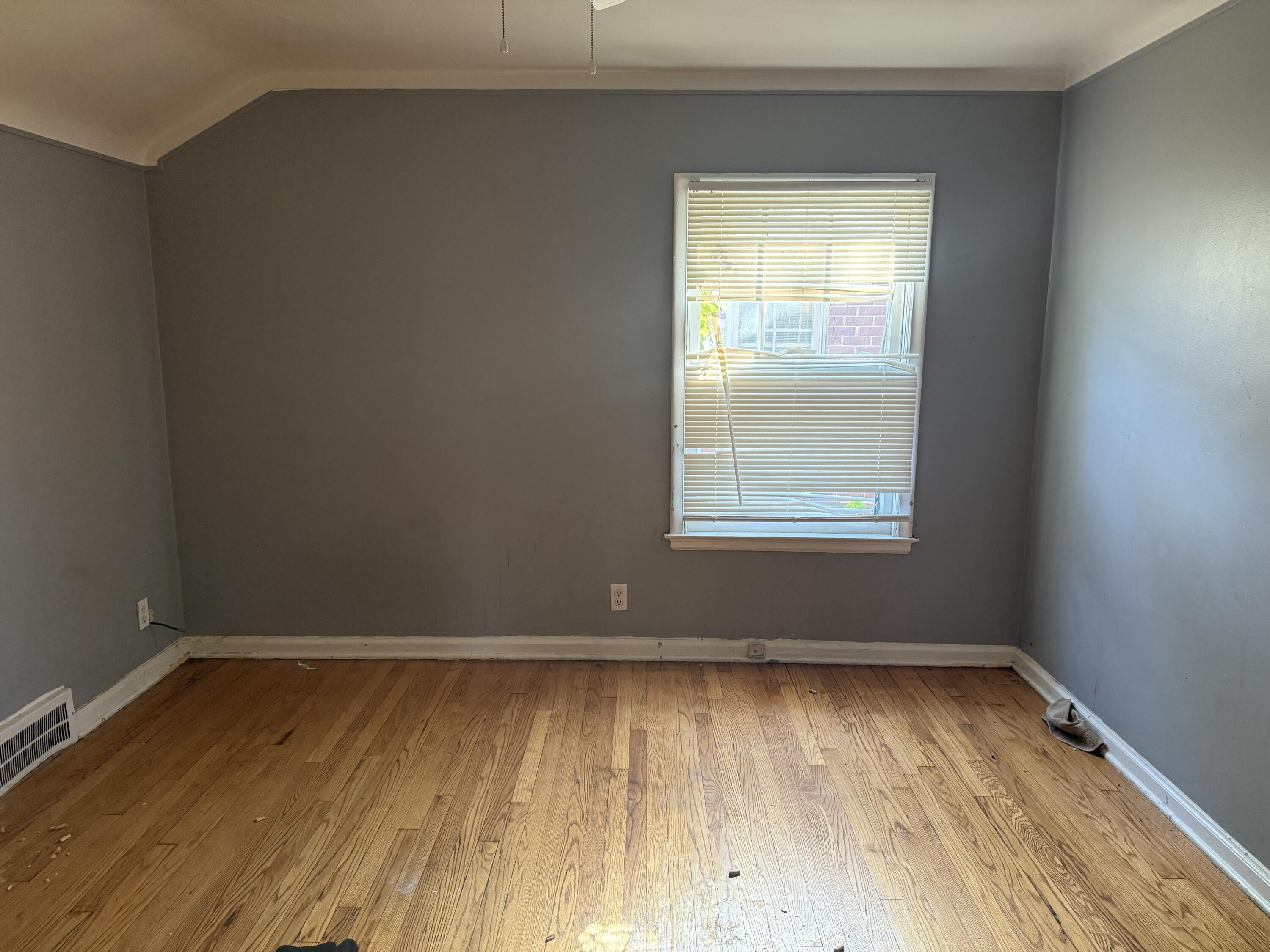 10812 Balfour Road Detroit, MI 48224 - Photo 4 of 10 IMG_0357