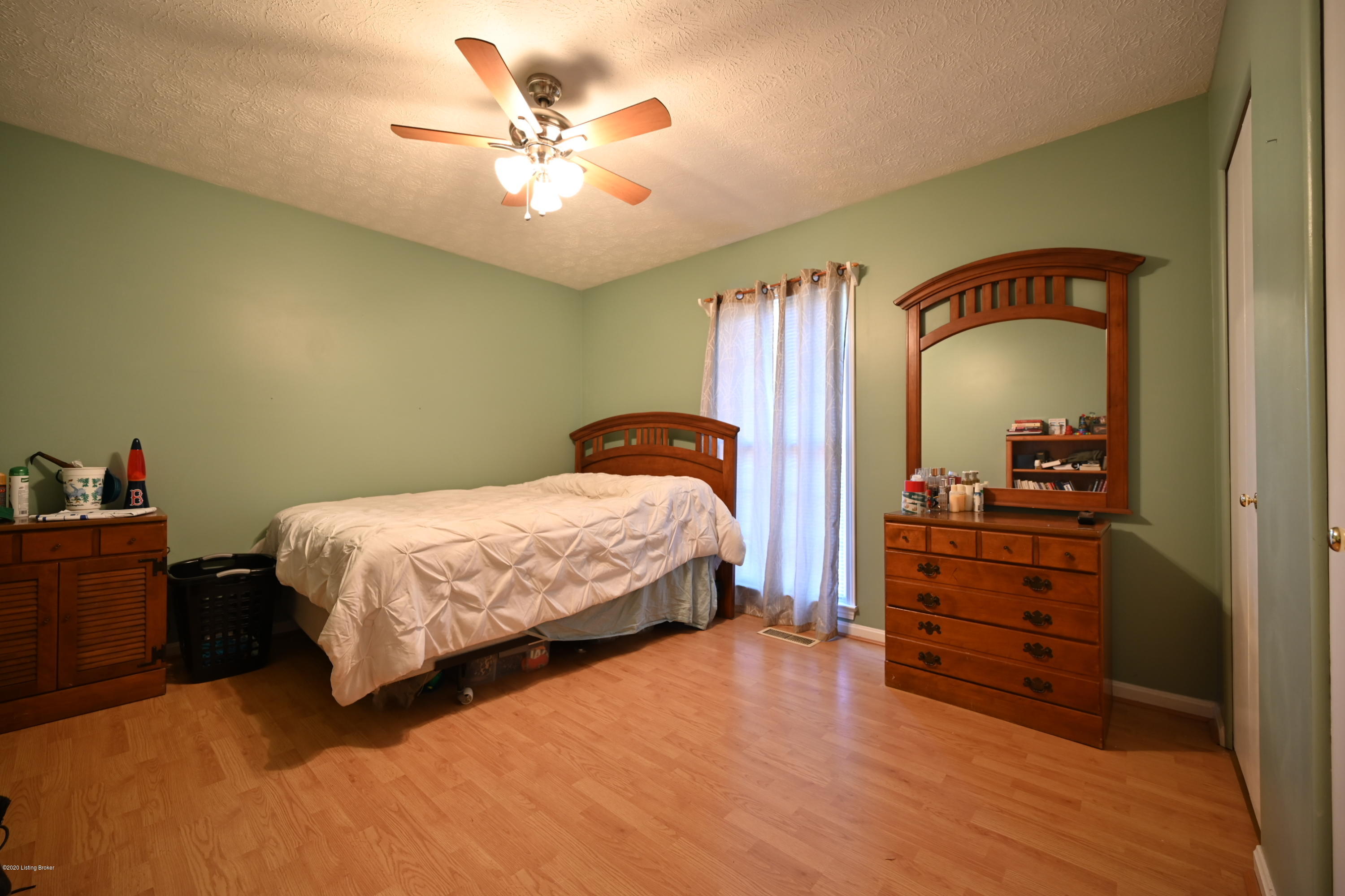 7110 Ridge Creek Road Louisville, KY 40291 - Photo 16 of 41 3DEFEB85-797E-4E29-9376-8332B4C85085