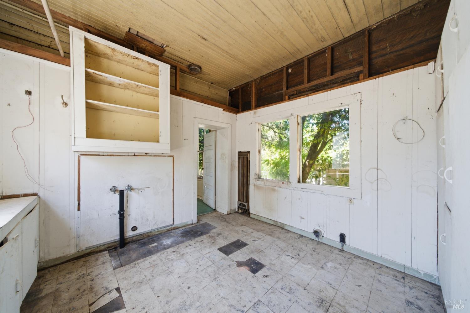 4570 Petaluma Hill Road Santa Rosa, CA 95404 - Photo 19 of 40