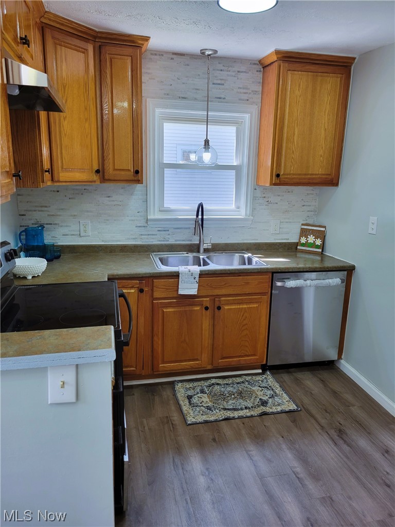 851 Roanoke Road Cleveland Heights, OH 44121 - Photo 6 of 22 Gallery Image 6