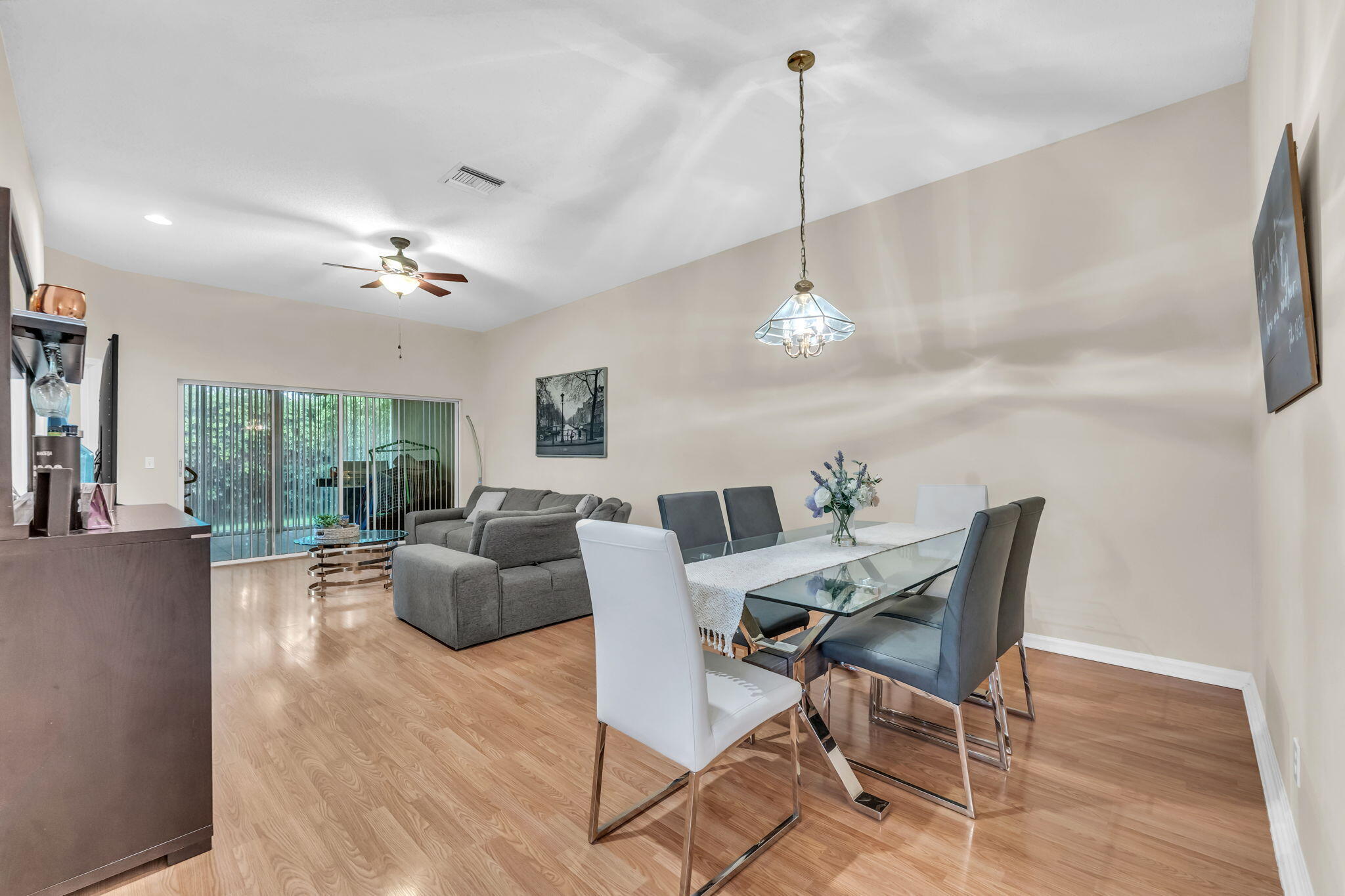 8385 Vía Serena Boca Raton, FL 33433 - Photo 11 of 35 6-web-or-mls-DON01054
