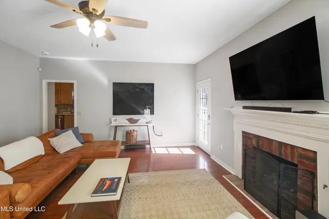 $299,900 | 2021 Cherokee Drive, Jackson, MS 39211