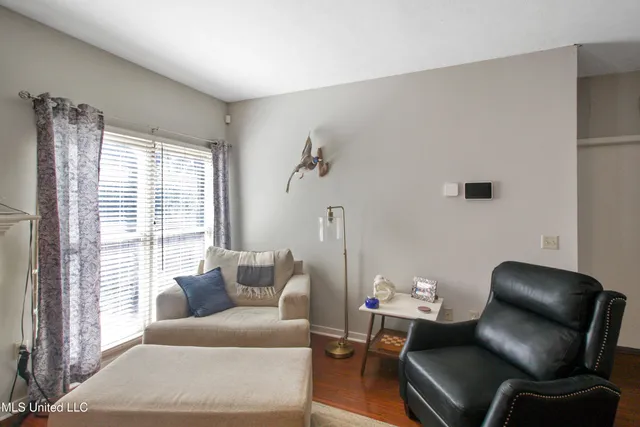 $299,900 | 2021 Cherokee Drive, Jackson, MS 39211