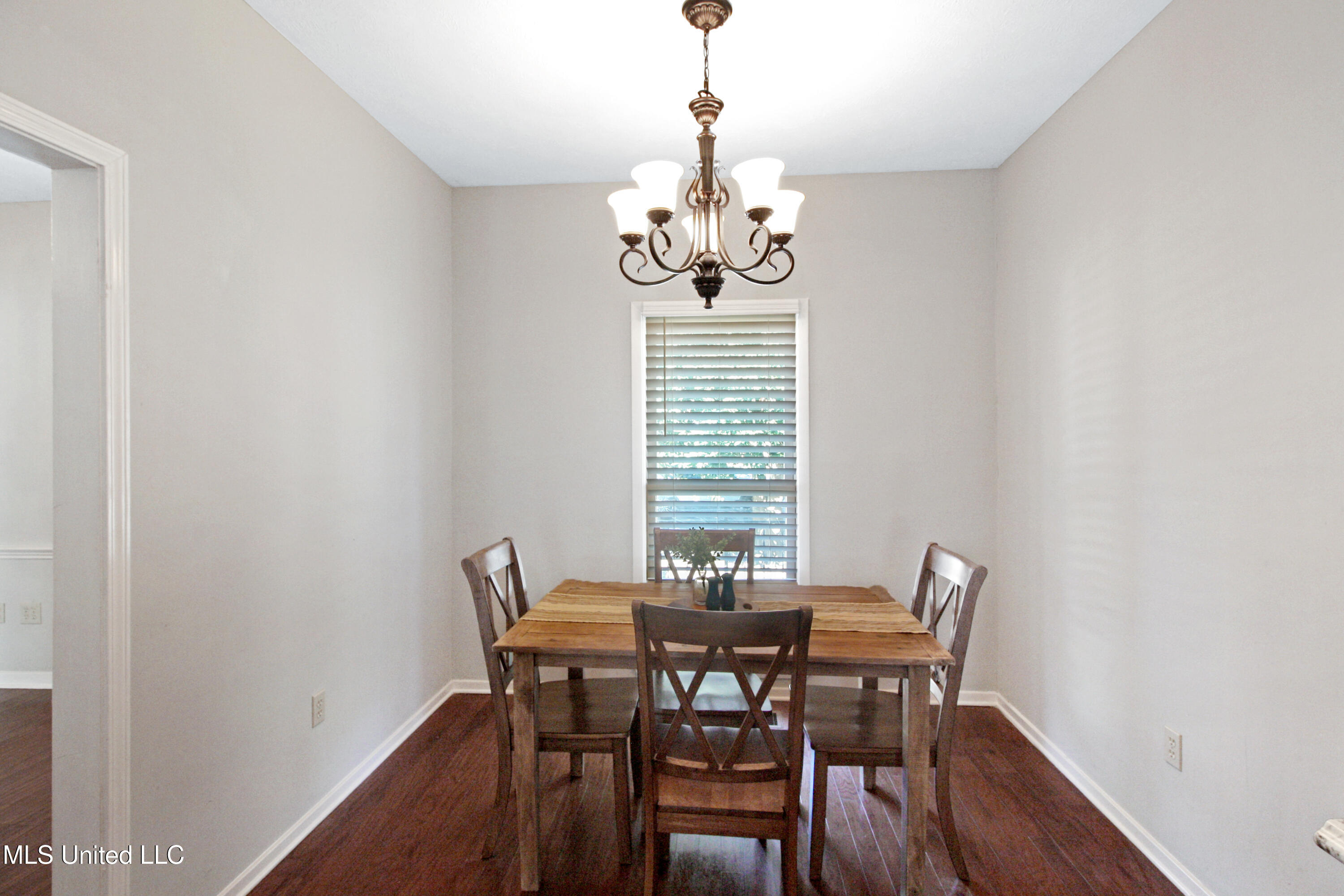 2021 Cherokee Drive Jackson, MS 39211 - Photo 18 of 49 IMG_9779