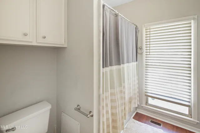 $299,900 | 2021 Cherokee Drive, Jackson, MS 39211