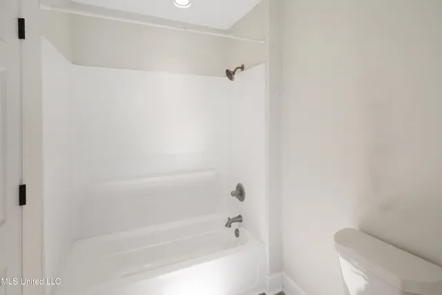 $299,900 | 2021 Cherokee Drive, Jackson, MS 39211