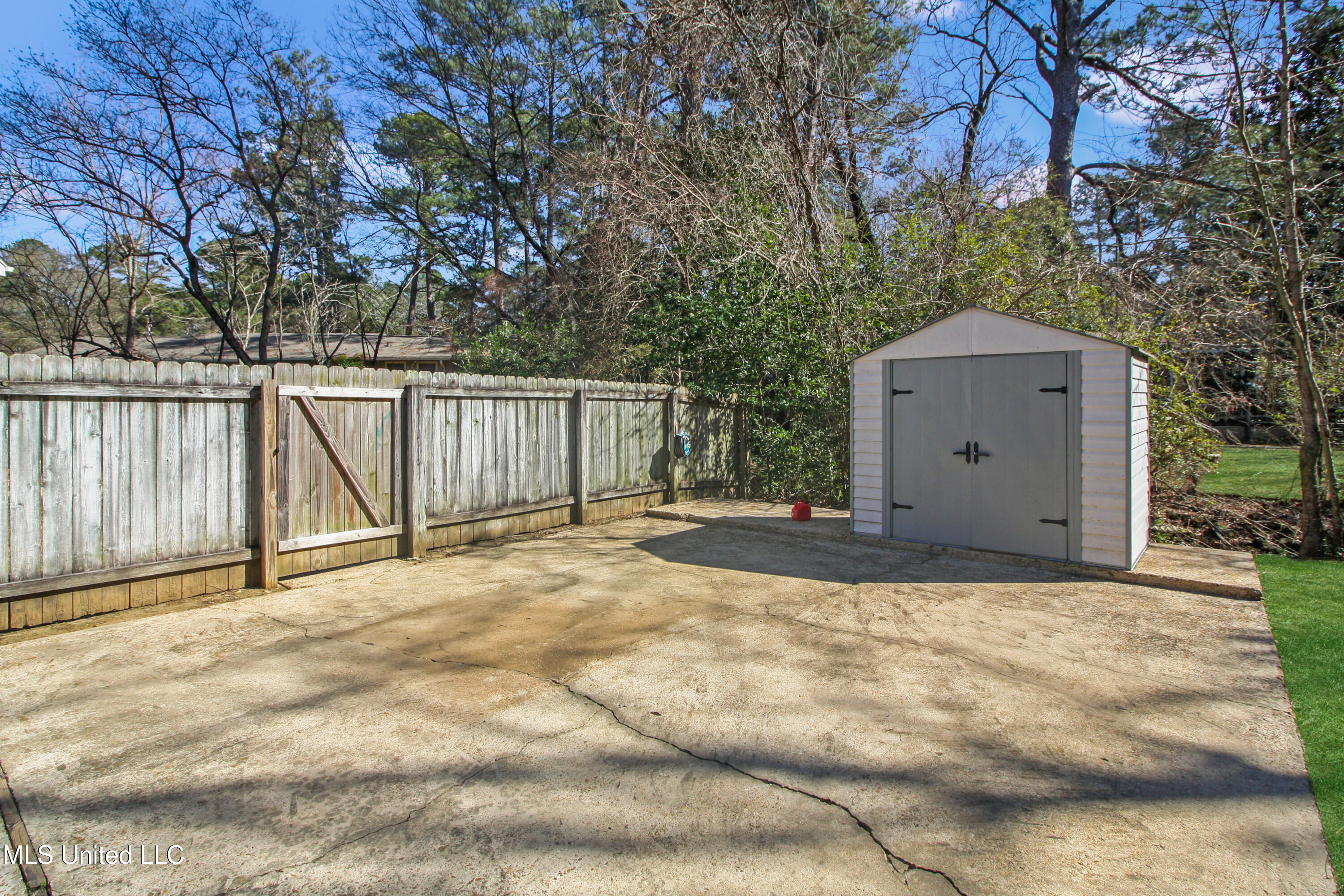 2021 Cherokee Drive Jackson, MS 39211 - Photo 46 of 49 IMG_9852