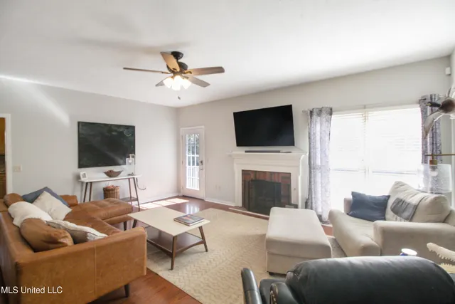 $299,900 | 2021 Cherokee Drive, Jackson, MS 39211