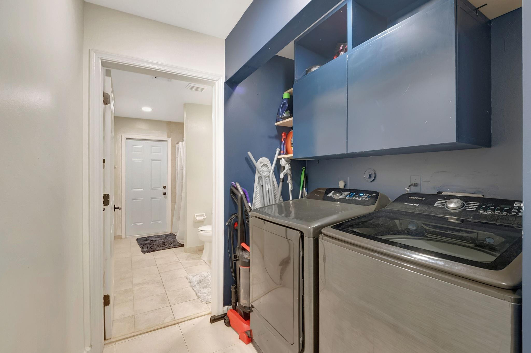 19599 Sea Pines Way Boca Raton, FL 33498 - Photo 22 of 49 Laundry Area