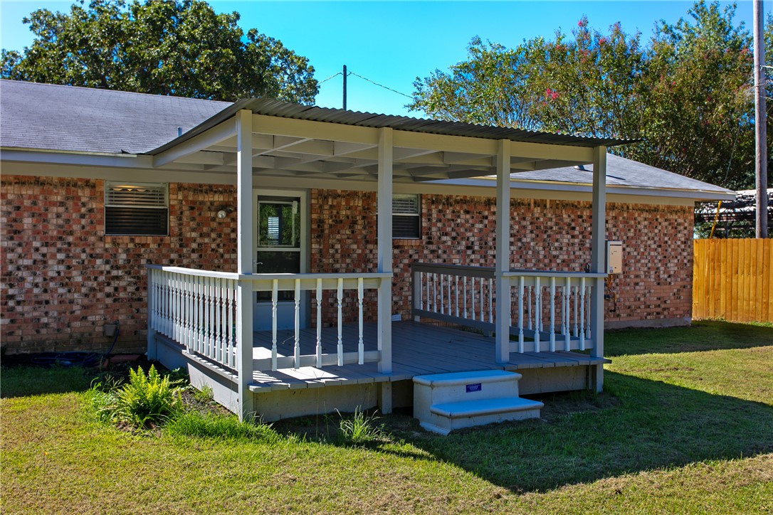 415 West Decherd Street Franklin, TX 77856 - Photo 11 of 12