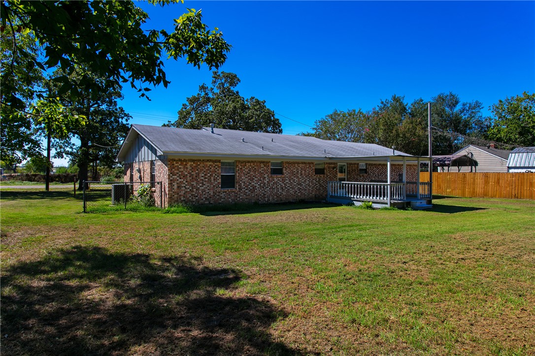 415 West Decherd Street Franklin, TX 77856 - Photo 12 of 12