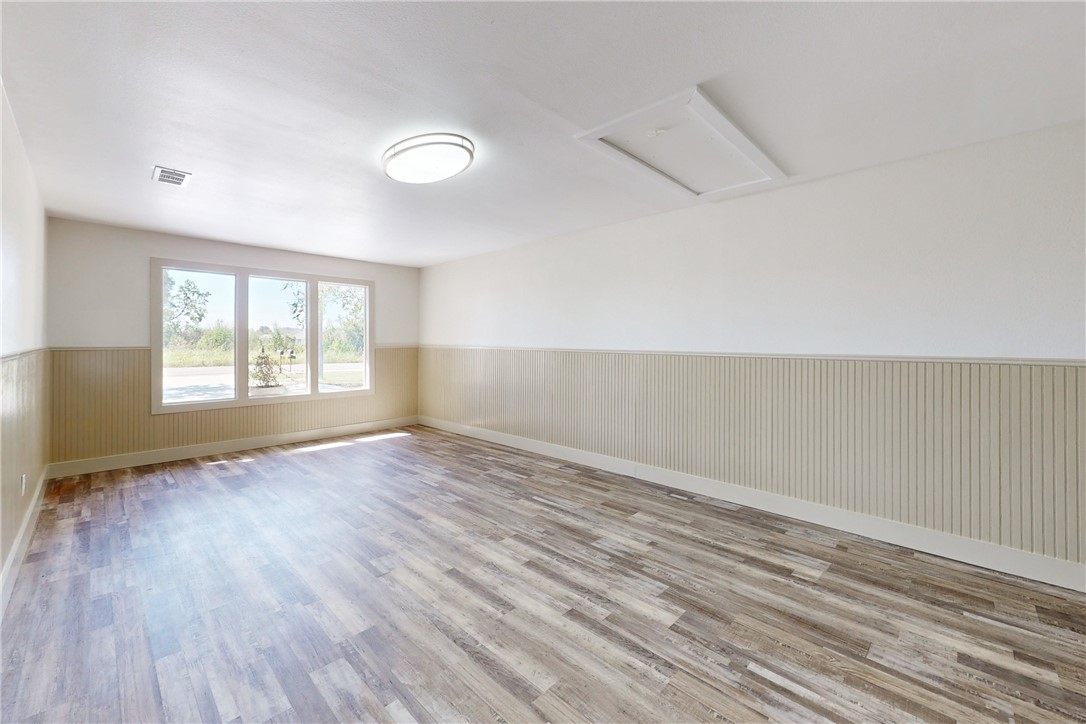 415 West Decherd Street Franklin, TX 77856 - Photo 5 of 12