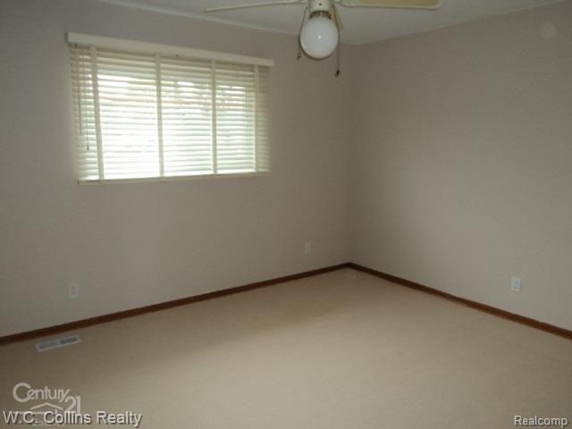 12951 Common Road Warren, MI 48088 - Photo 9 of 12 9.JPG