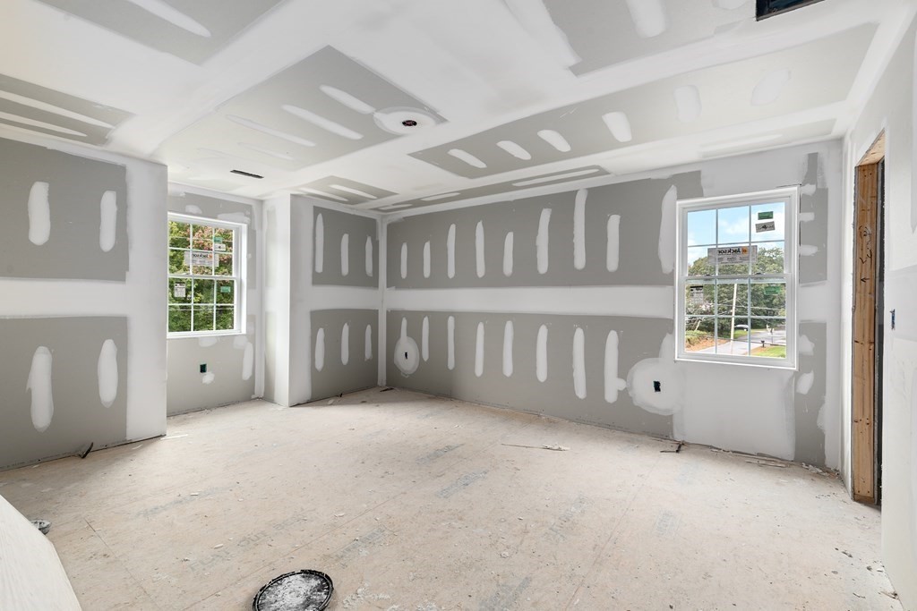 56 Venice Road Methuen, MA 01844 - Photo 13 of 28 Gallery Image 13