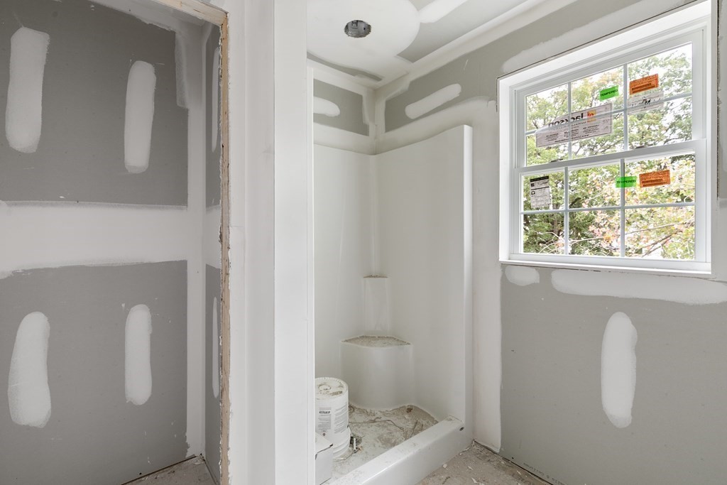 56 Venice Road Methuen, MA 01844 - Photo 15 of 28 Gallery Image 15