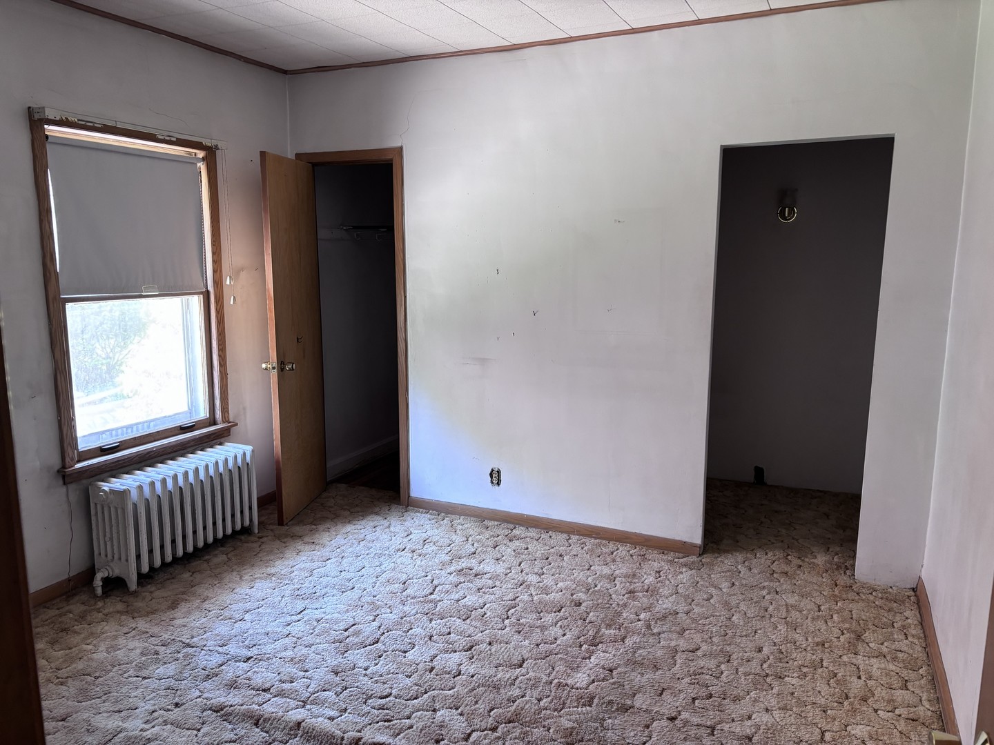 377 Blackhawk Road Riverside, IL 60546 - Photo 8 of 15