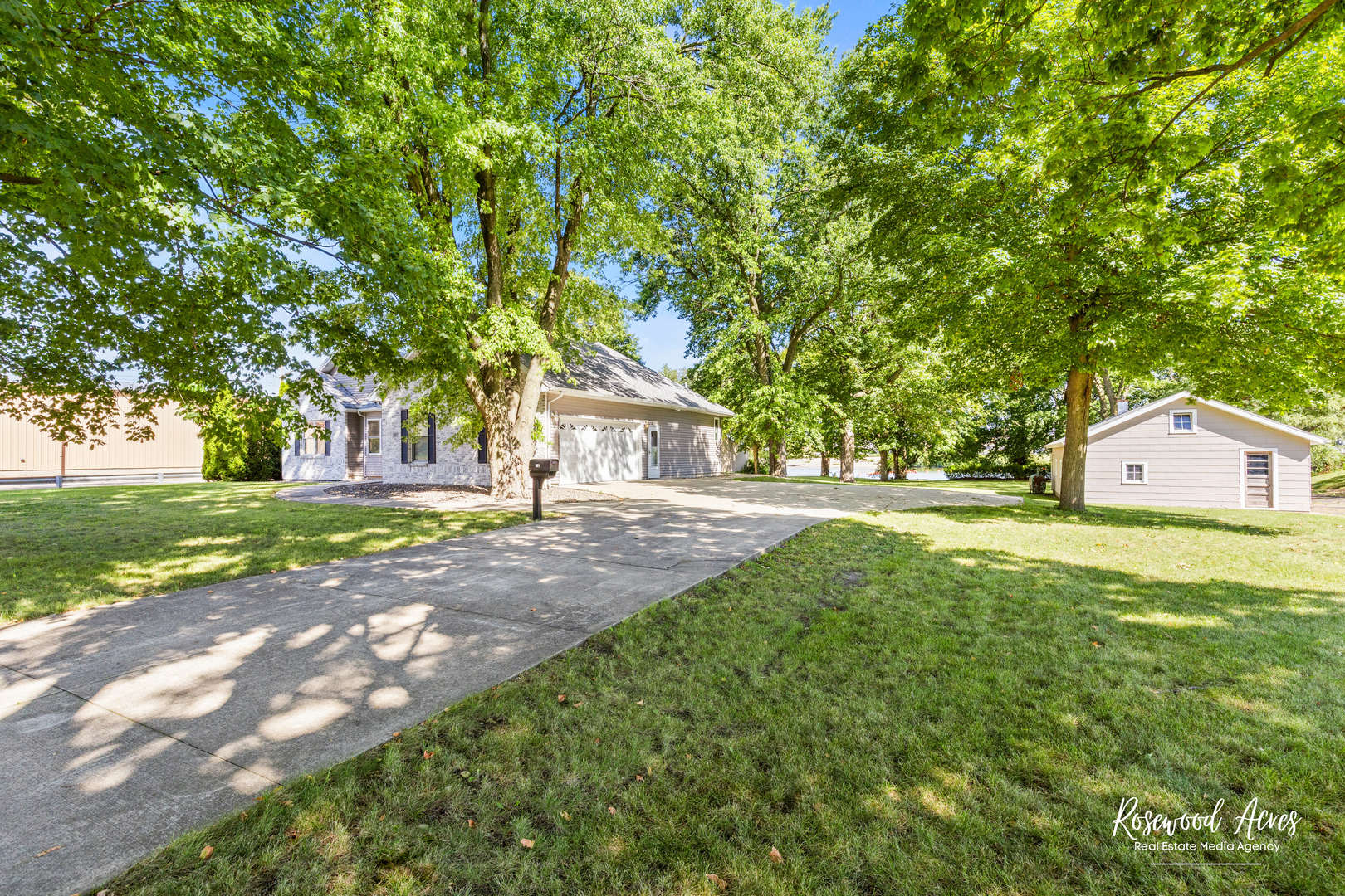 187 East Water Street Kankakee, IL 60901 - Photo 20 of 24 a view of house with yard