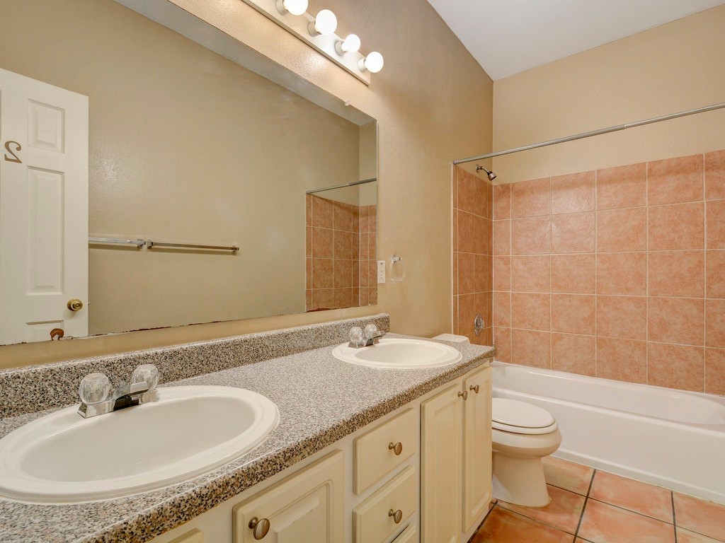 2405 Leon Street, Unit 102 Austin, TX 78705 - Photo 14 of 14