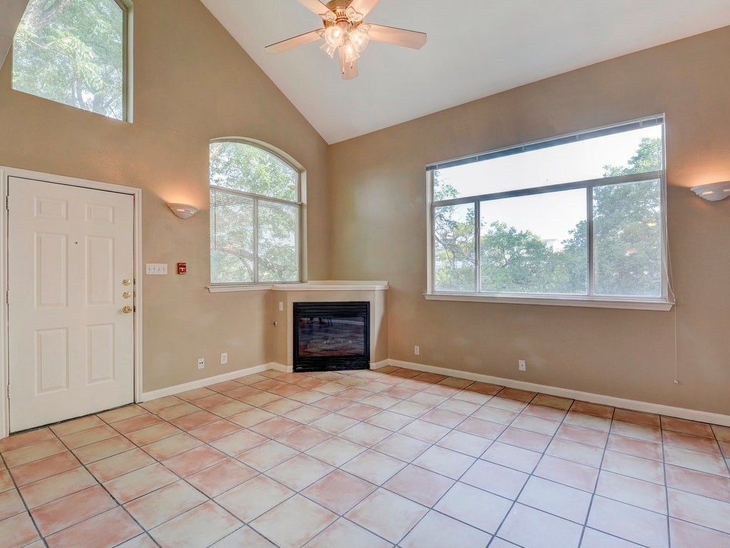 2405 Leon Street, Unit 102 Austin, TX 78705 - Photo 2 of 14