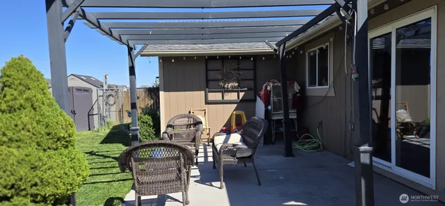 $330,000 | 1175 Cypress Street, Othello, WA 99344