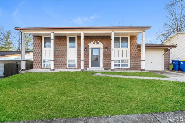 $315,000 | 1273 Green Falls Drive, Fenton, MO 63026