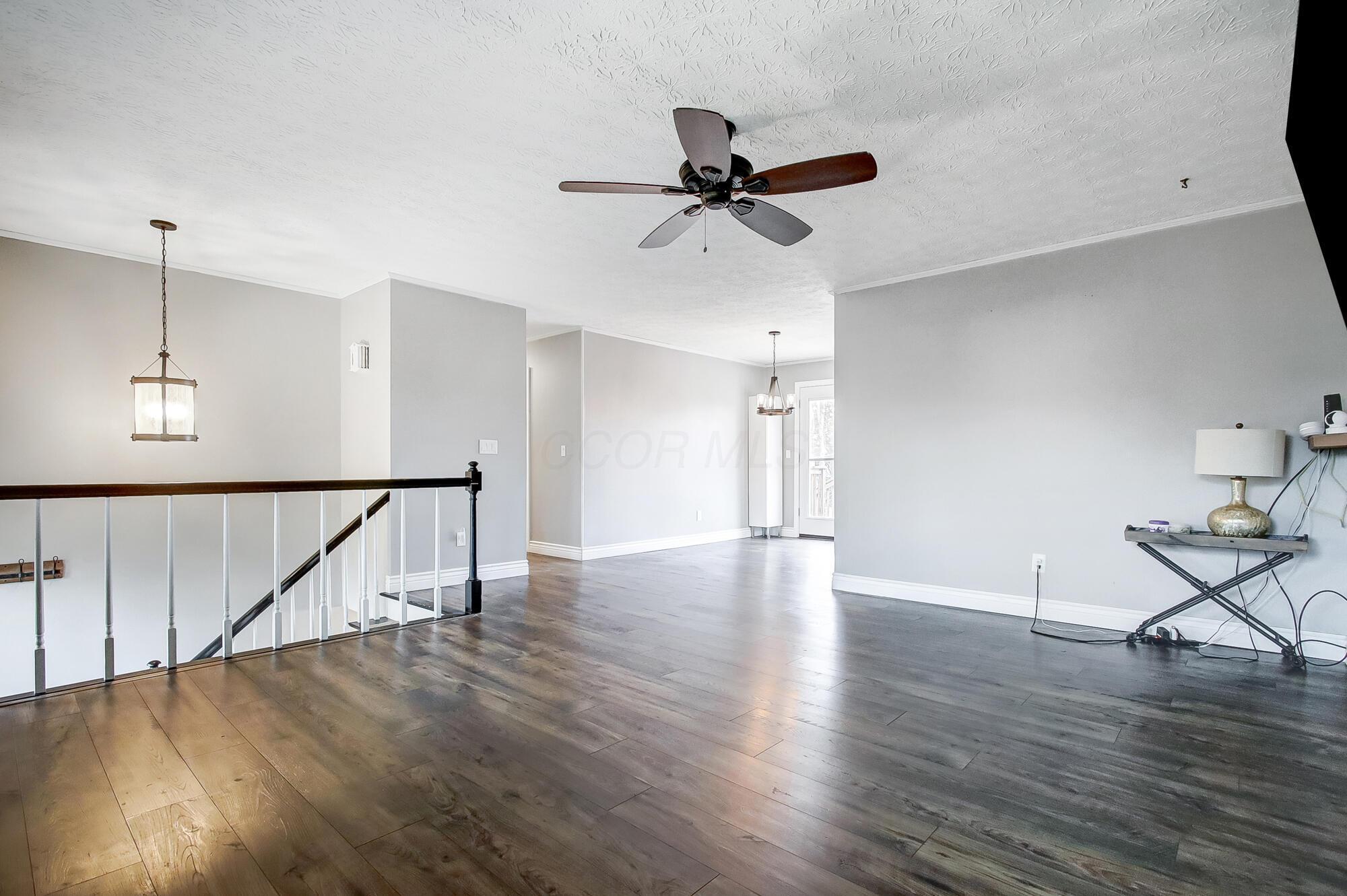 834 Doherty Road Columbus, OH 43228 - Photo 10 of 55 Great Room