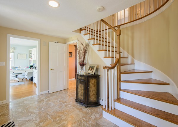 5 Huntingdon Road Lynnfield, MA 01940 - Photo 6 of 29 Gallery Image 6