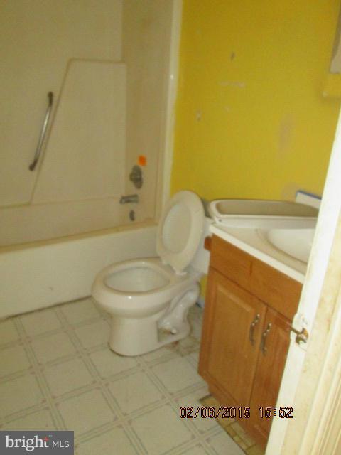 2475 Beaver Dam Road Chesapeake Beach, MD 20732 - Photo 5 of 11 Bath