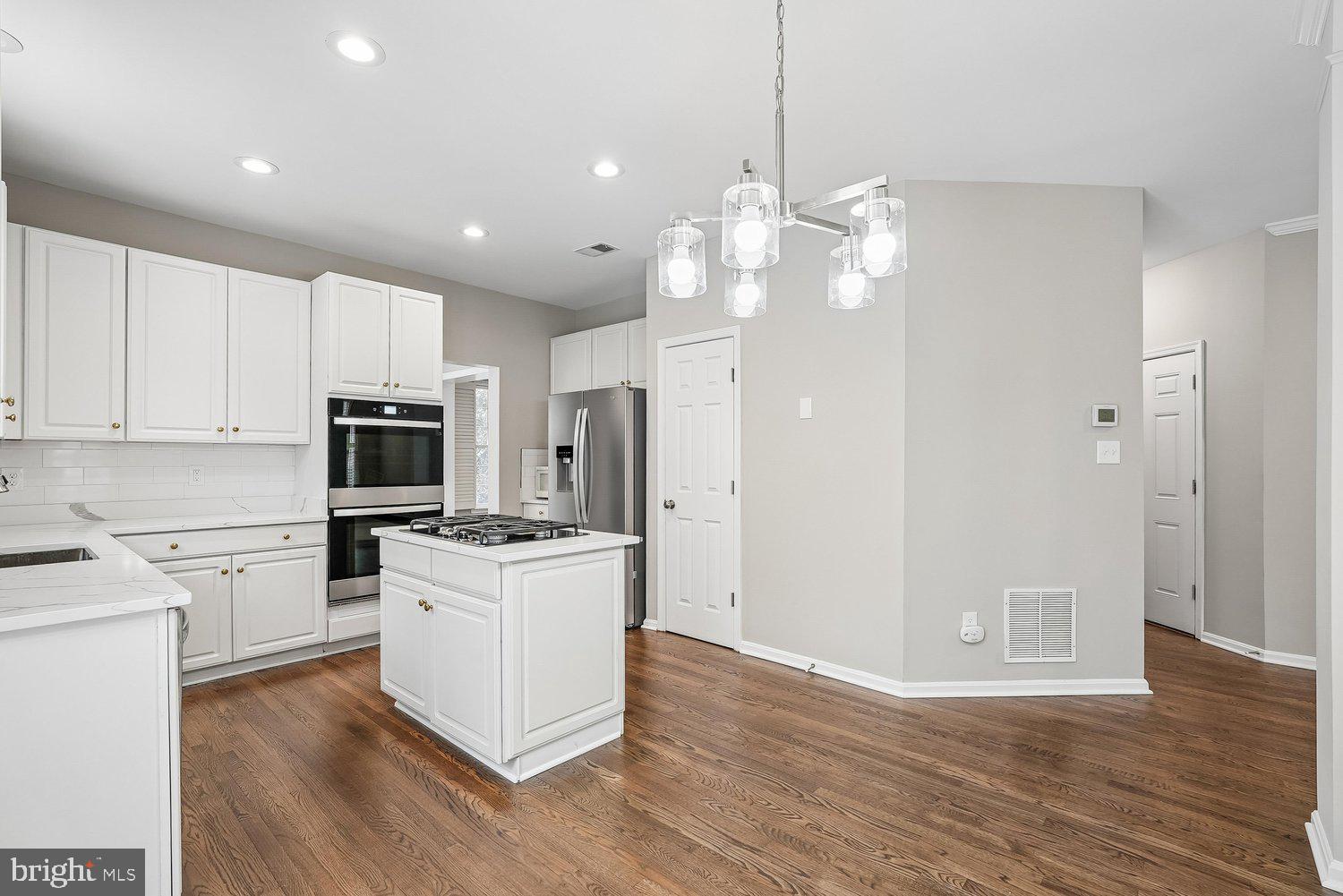 11400 Night Star Way Reston, VA 20194 - Photo 18 of 91 Breakfast Room