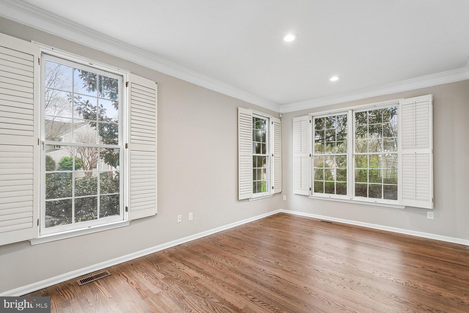 11400 Night Star Way Reston, VA 20194 - Photo 25 of 91 Family Room